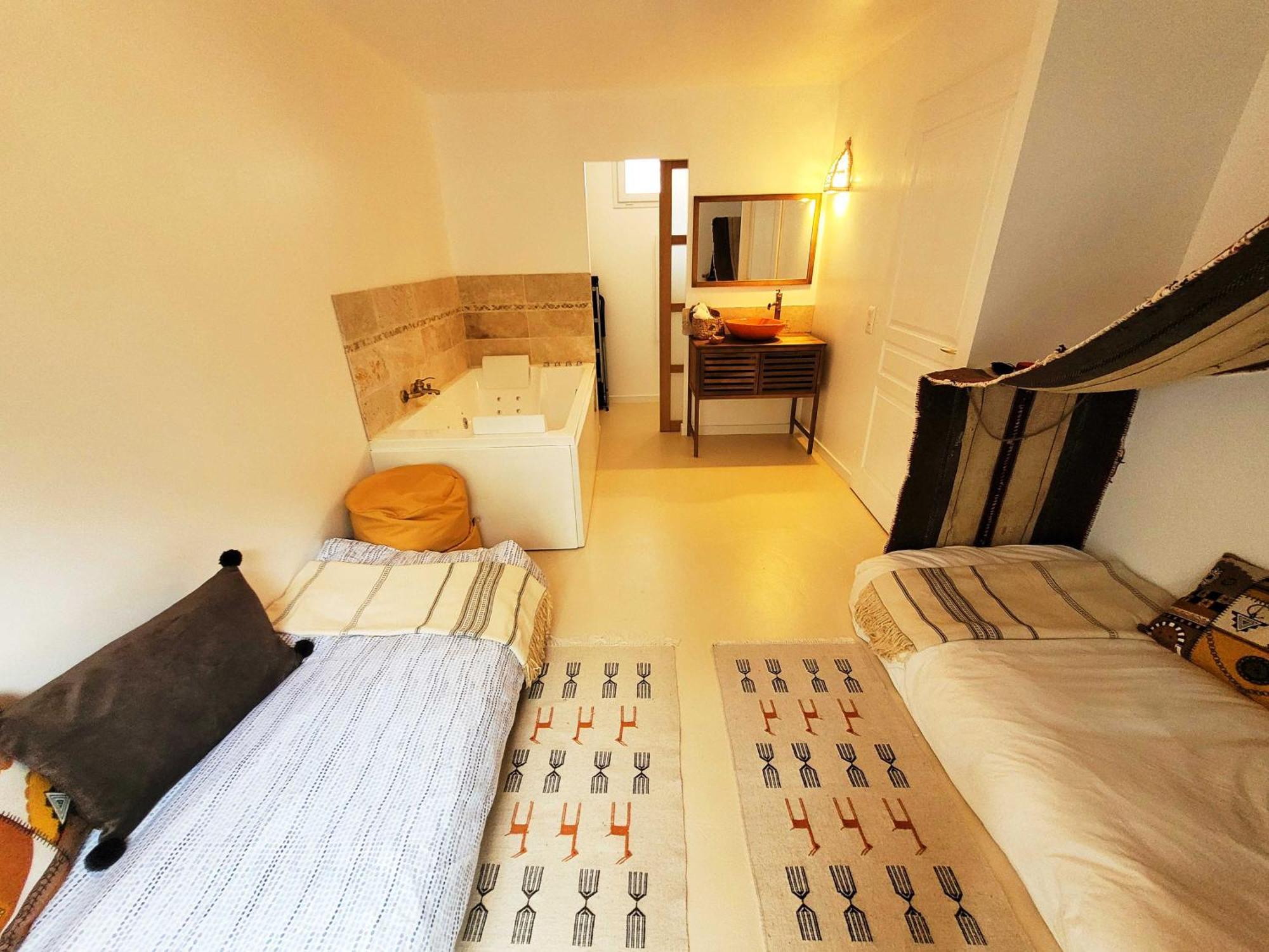 Dream Of Mediterranean House, Jacuzzi, Bbq, Delices Ensoleilles Sartrouville Exterior foto